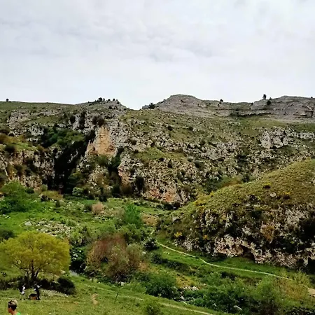 Giardino Della Moscatella אלטאמורה