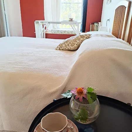فندق مبيت وإفطار Giardino Della Moscatella 3*